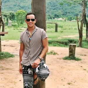 Meet your Posher, Alejandro